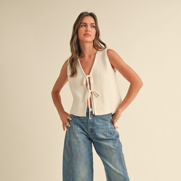 Tie front vest - Picture 4 of 5